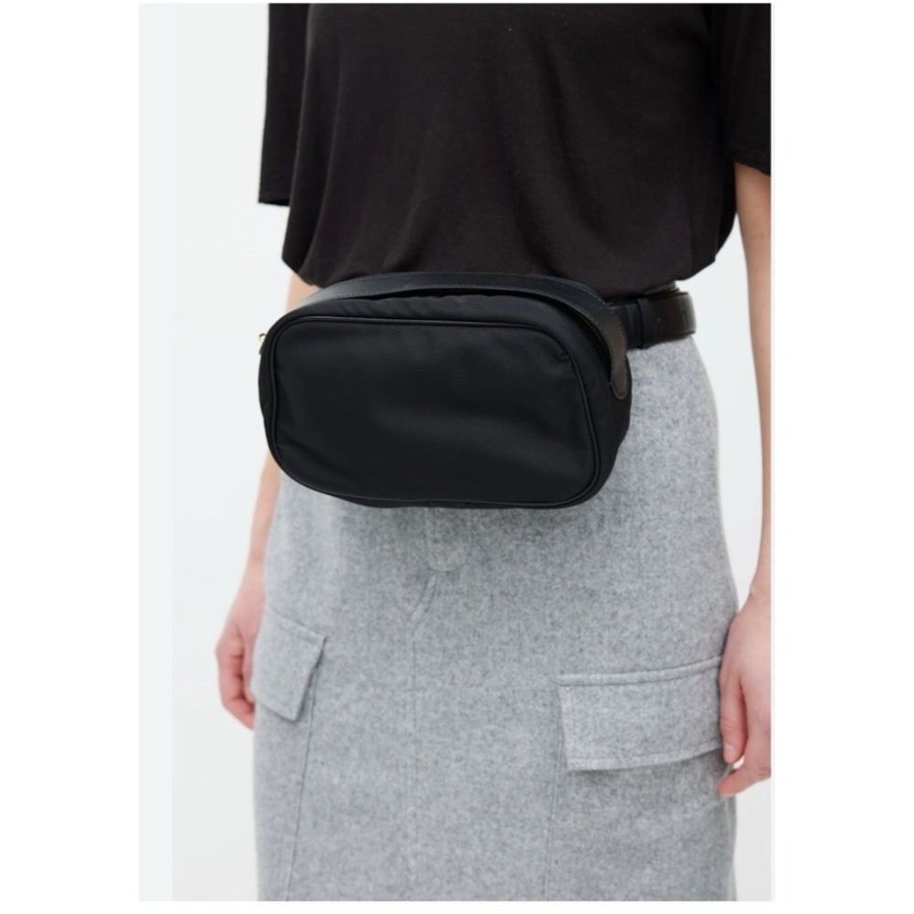 THE ROW Belt Bag Fanny Black Nylon Leather Trimmed Zipper Quiet Luxury Designer - Picture 2 of 15